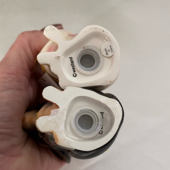 NWT Westland Giftware kissing Chihuahua’s magnetic salt and pepper shakers - Picture 9 of 12